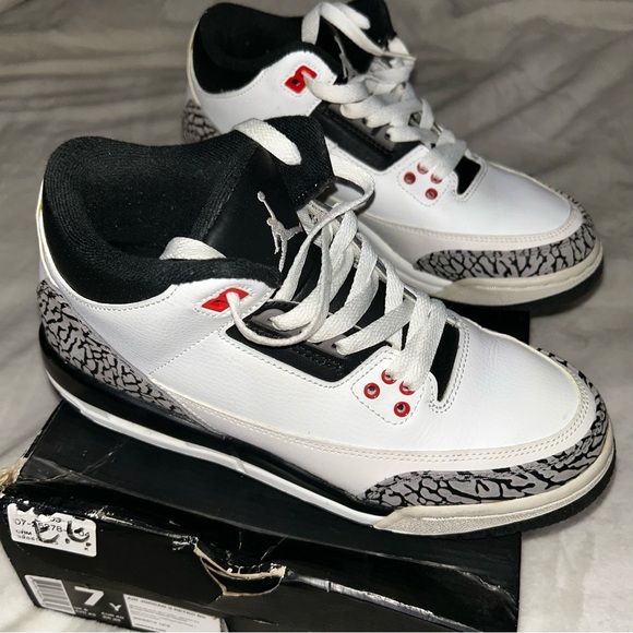 Air Jordan 3 Retro Infrared 23 GS  7Y/ Women’s 8.5/398614-123 - Picture 3 of 15